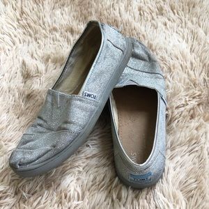 TOMS Silver Sparkly Sneakers Youth 6